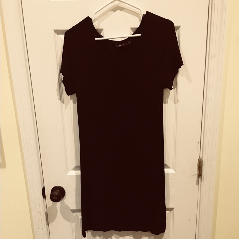 Black t shirt